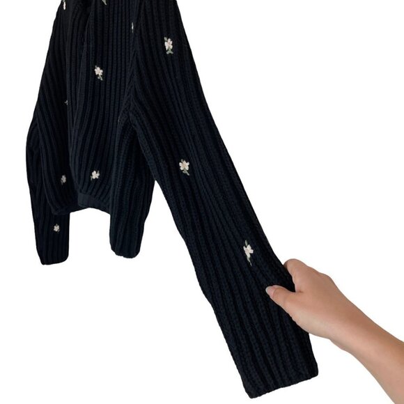 The Great Flower Embroidery Ribbed Cable Knit Crop Cardigan Black Size 1 - Picture 3 of 7